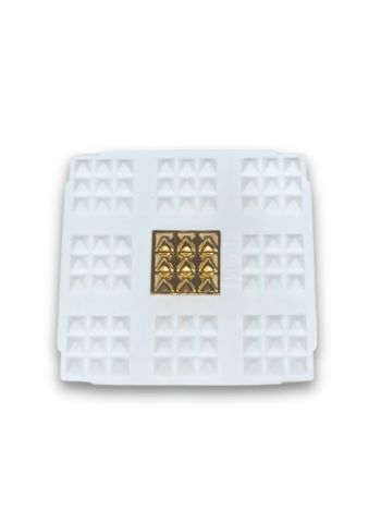 Jiten-Fortune-Chip-Pyramid-Yantra