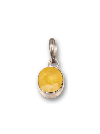 Yellow-Sapphire-Silver-Pendant-Pukhraj-Pendant